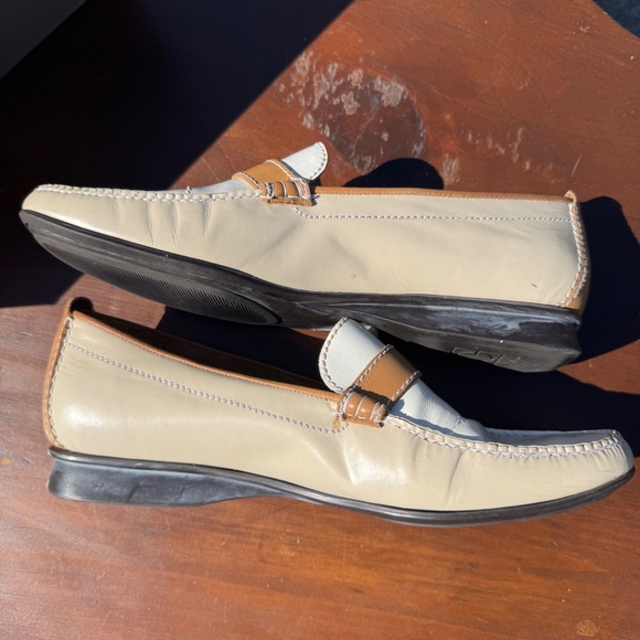 Cole Haan loafers - Picture 4 of 9